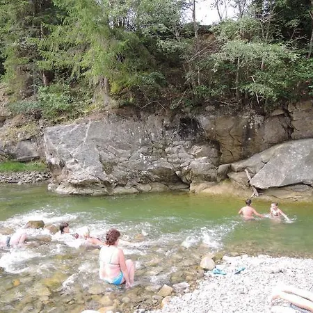 Medova Hata Holiday home Mykulychyn